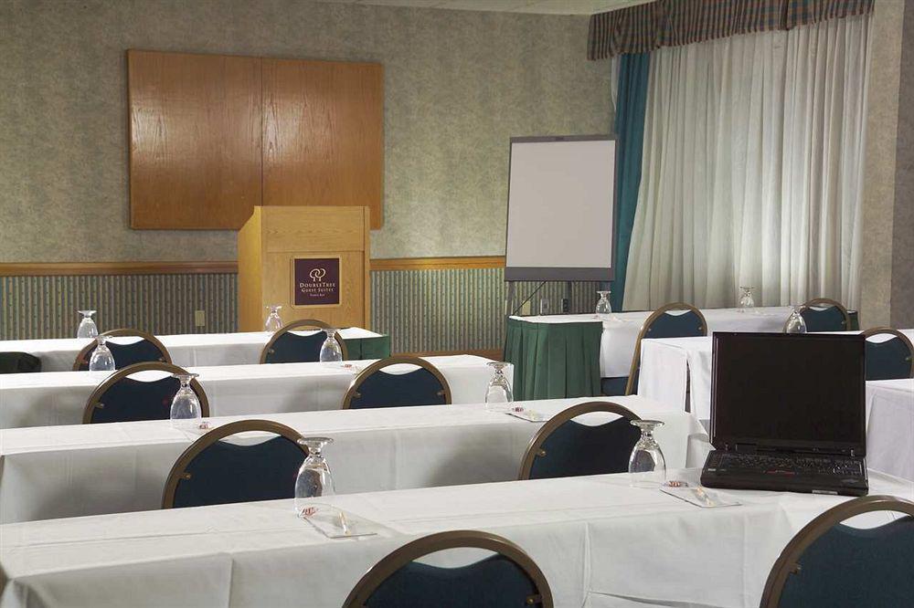 Doubletree By Hilton Tampa Rocky Point Waterfront 호텔 시설 사진