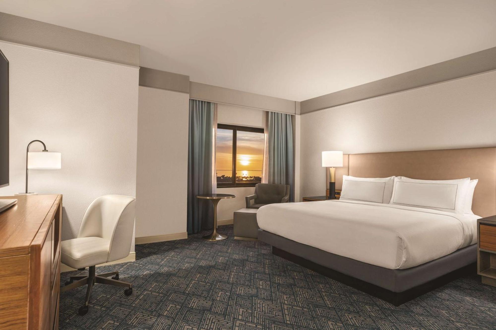 Doubletree By Hilton Tampa Rocky Point Waterfront 호텔 외부 사진