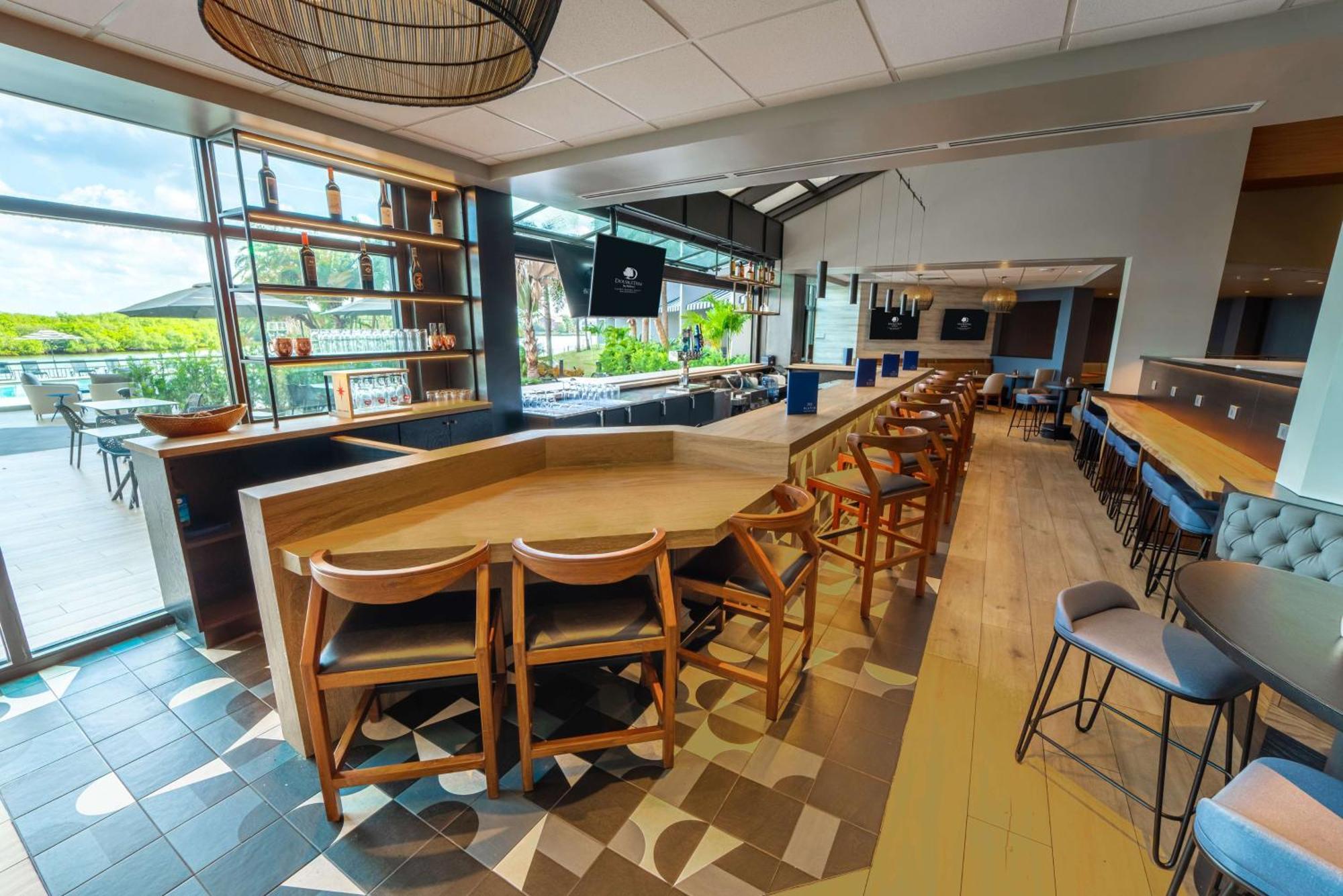 Doubletree By Hilton Tampa Rocky Point Waterfront 호텔 외부 사진