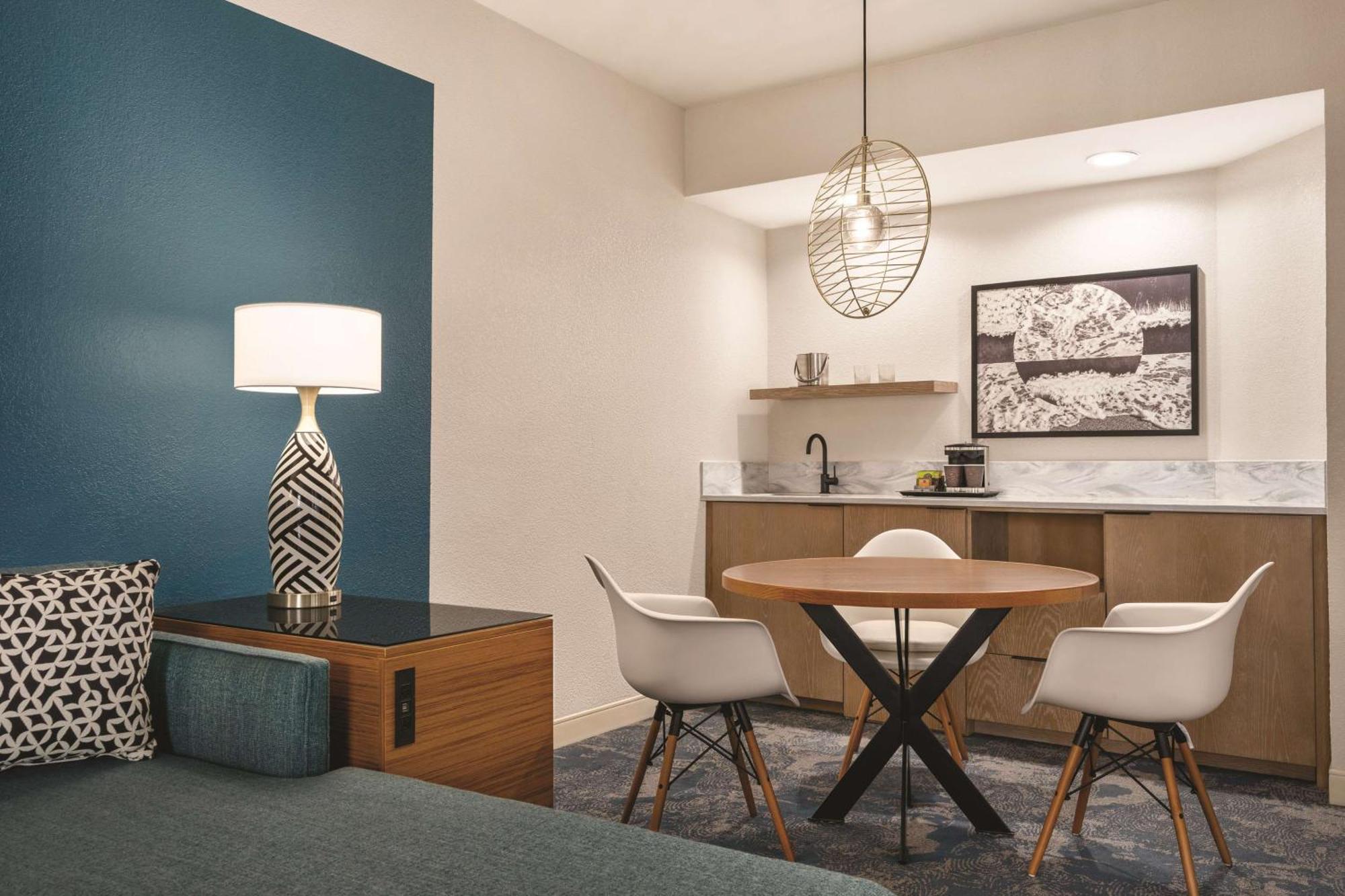 Doubletree By Hilton Tampa Rocky Point Waterfront 호텔 외부 사진