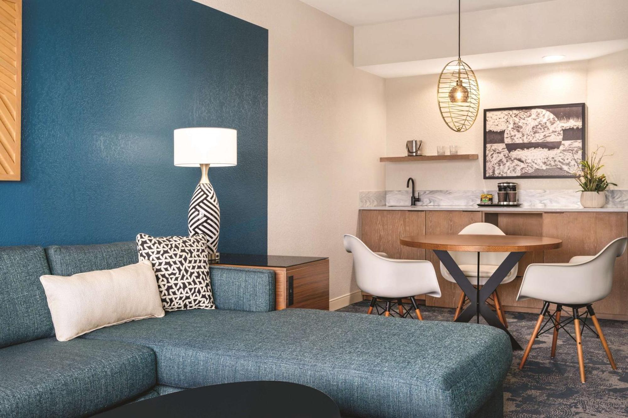 Doubletree By Hilton Tampa Rocky Point Waterfront 호텔 외부 사진